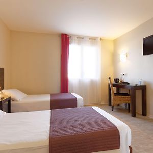 Habitación Estándar con 2 Camas Individuales